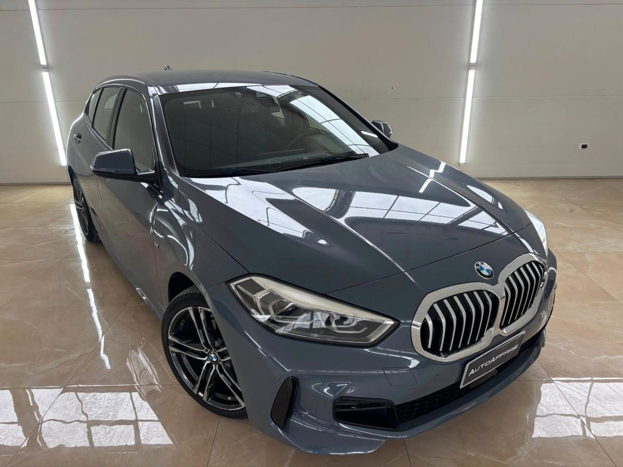 Bmw 118 118d 5p. Msport