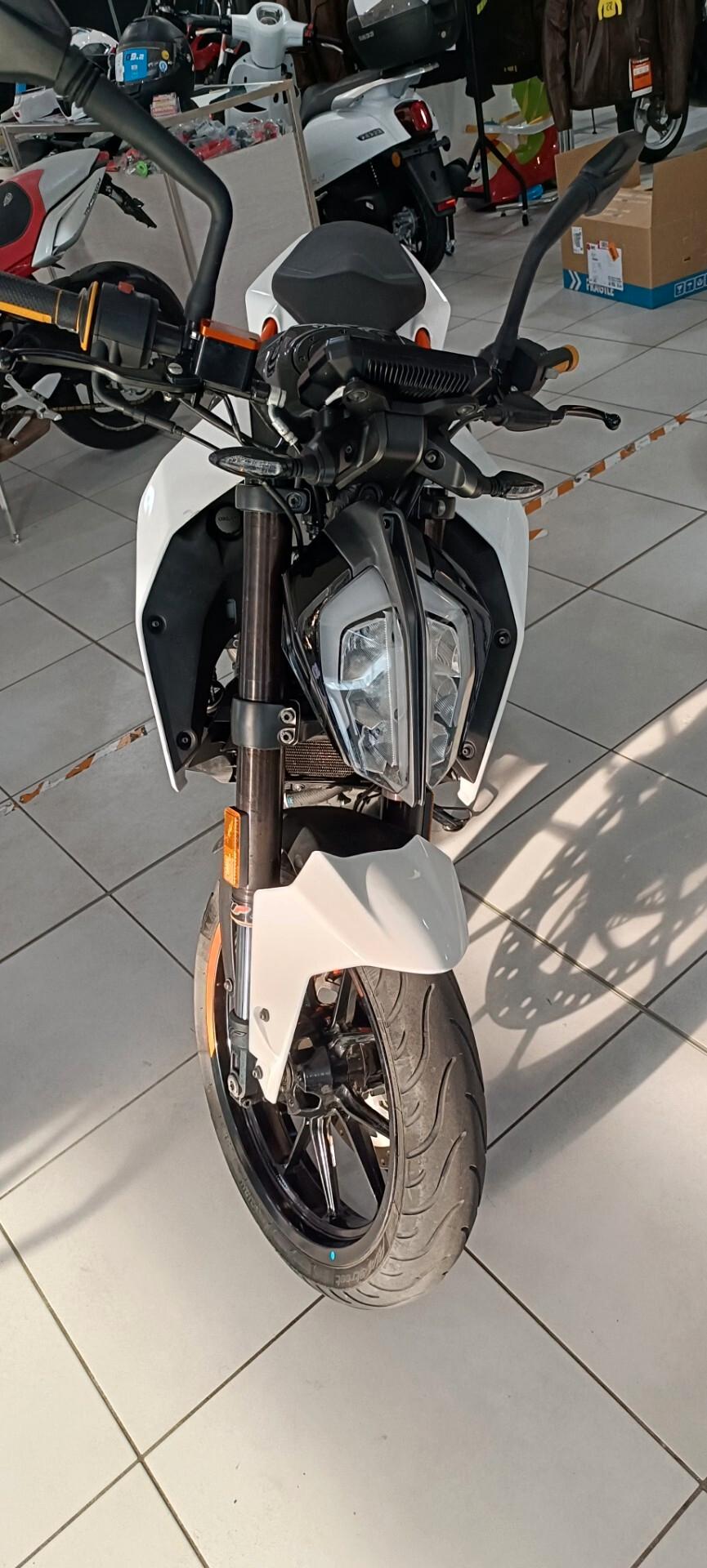 KTM DUKE 125 2019