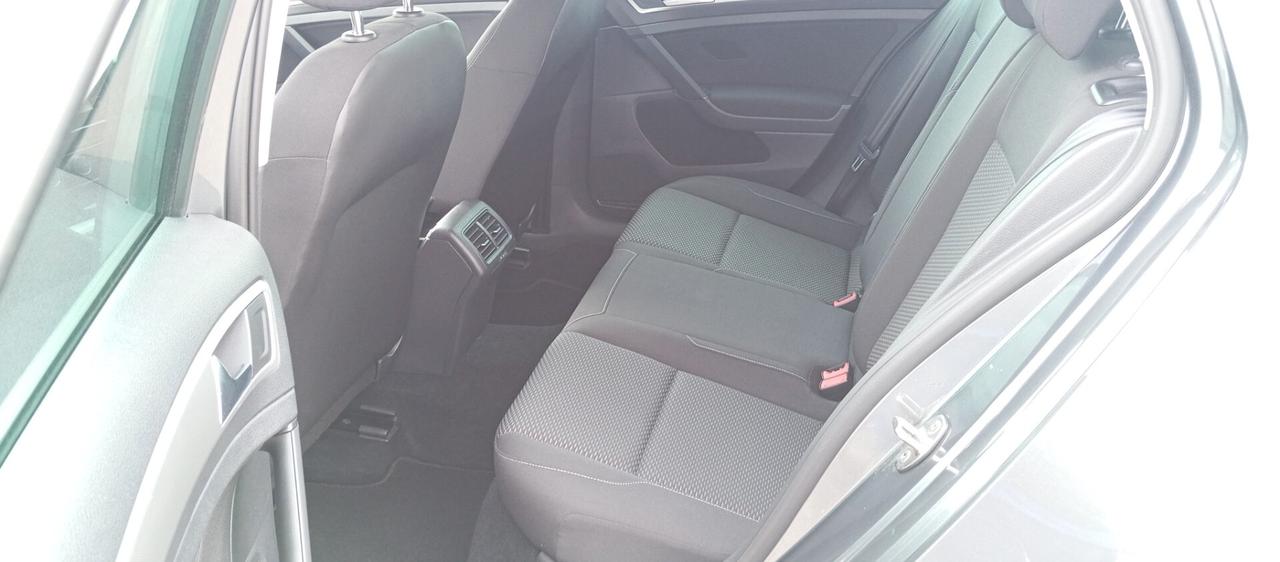 Volkswagen Golf 7.5 1.6 TDI 115 CV-Garanzia-Neopatentati