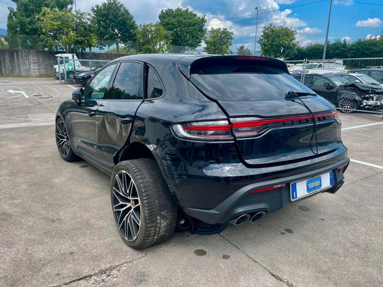 Porsche Macan 2.0 *** VEICOLO SINISTRATO VA IN MOTO ***