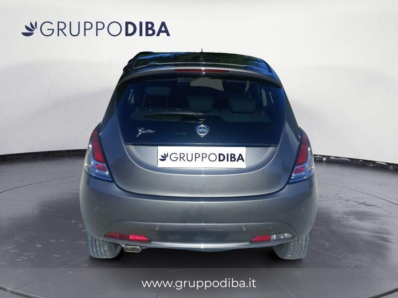 Lancia Ypsilon III 2015 Benzina 1.2 Gold s&s 69cv my19