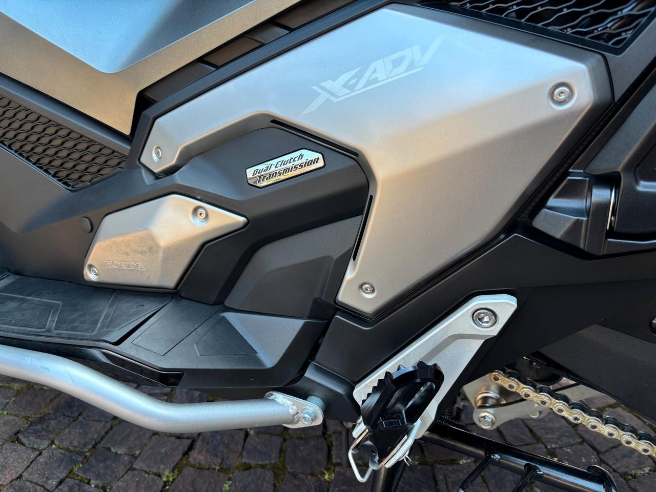 Honda X-ADV 750 DCT Gravel