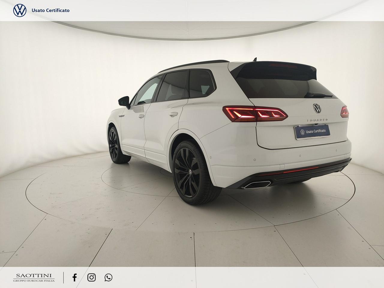 3.0 TDI Elegance R-line exterior pack Tiptronic