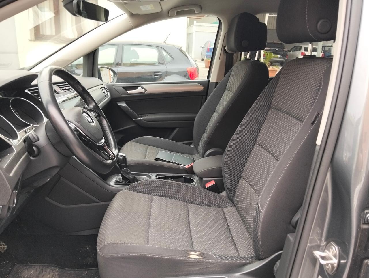 Volkswagen Touran 1.6 TDI 115 DSG 2018 Motore da Rivedere