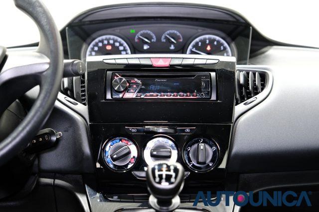 LANCIA Ypsilon 1.2 69 CV 5 PORTE ELEFANTINO BLU NEOPATENTATI
