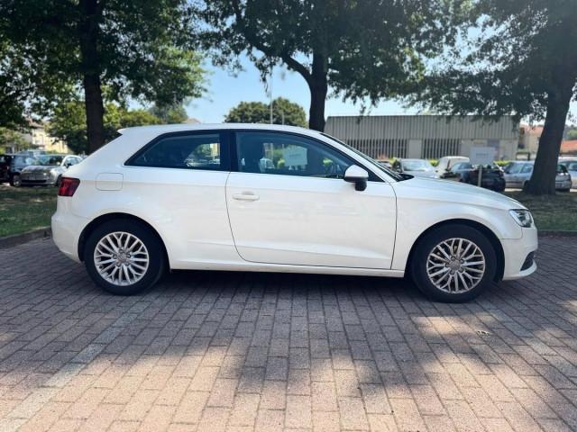 Audi A3 III 2013 3p 1.6 tdi Ambition