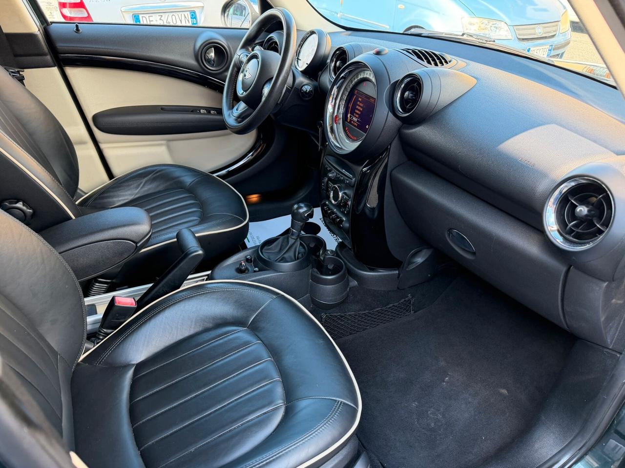 Mini Cooper D Countryman 2.0 Business Automatica