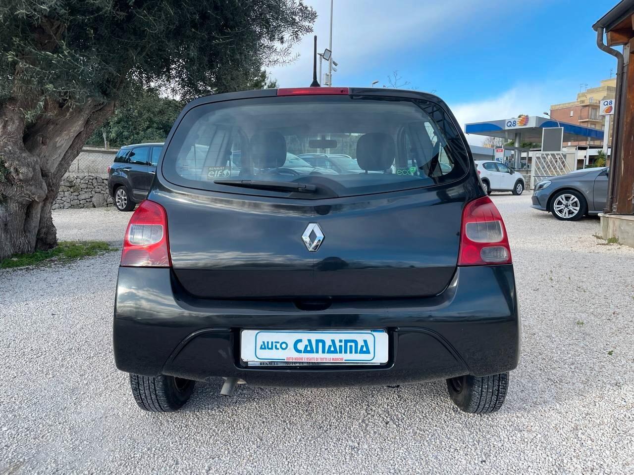 RENAULT TWINGO 1.2 B - 2010