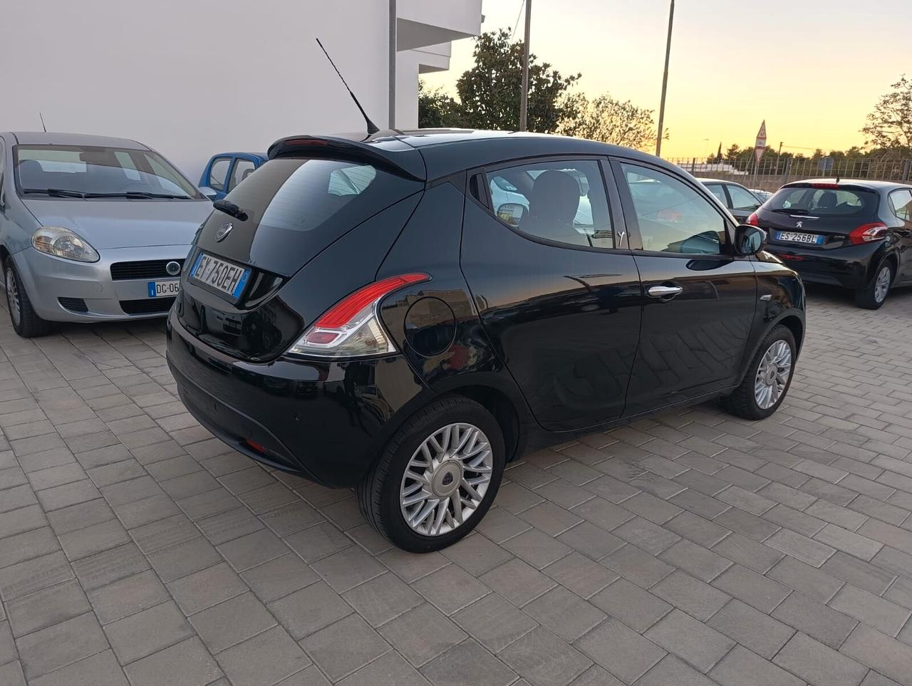 Lancia Ypsilon 1.2 Gold - anno 2015