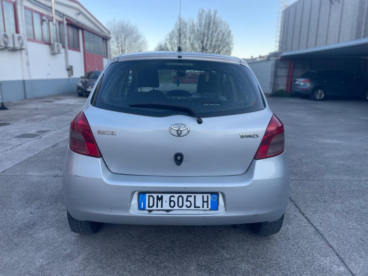 Toyota Yaris 1.3 5 porte