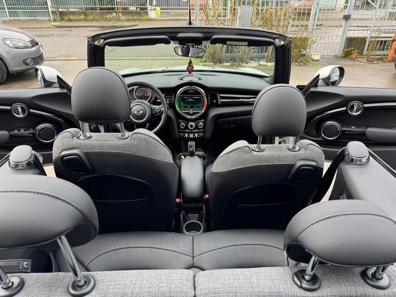 Mini Cooper D Clubman Mini 1.5 Cooper D Hype Cabrio (85 kw)