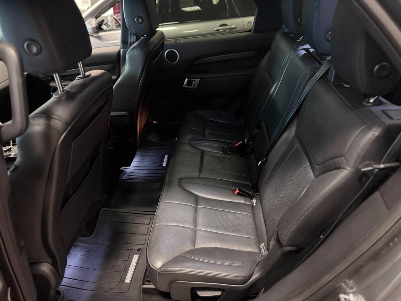 Land Rover Discovery 2.0 SD4 240 CV HSE Luxury 7 POSTI