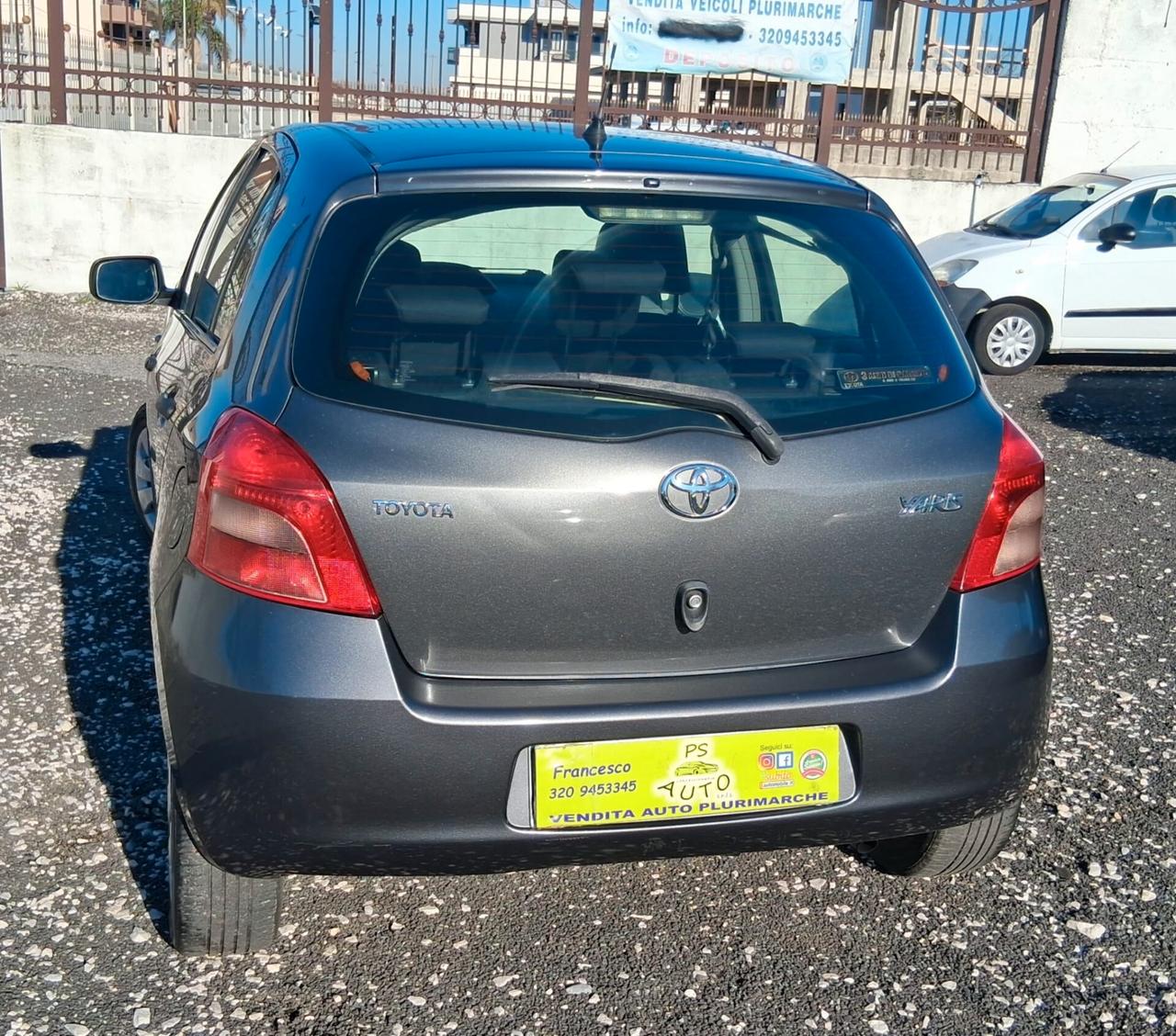 Toyota Yaris 1.0 5 porte Sol