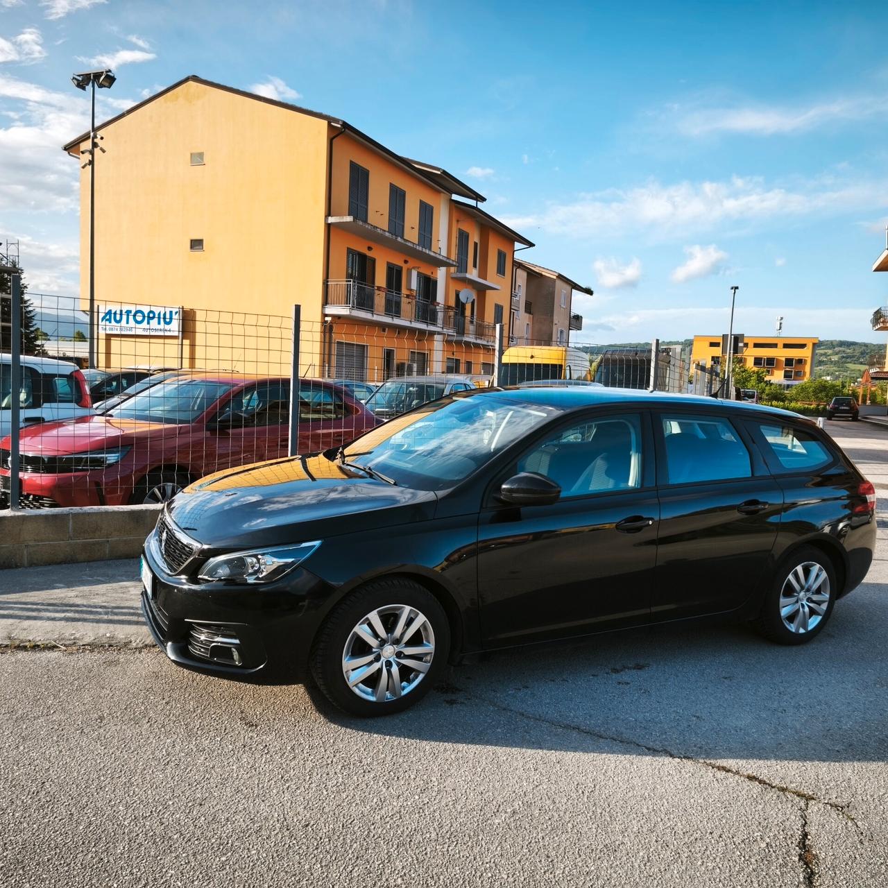 Peugeot 308 BlueHDi 130 S&S Business