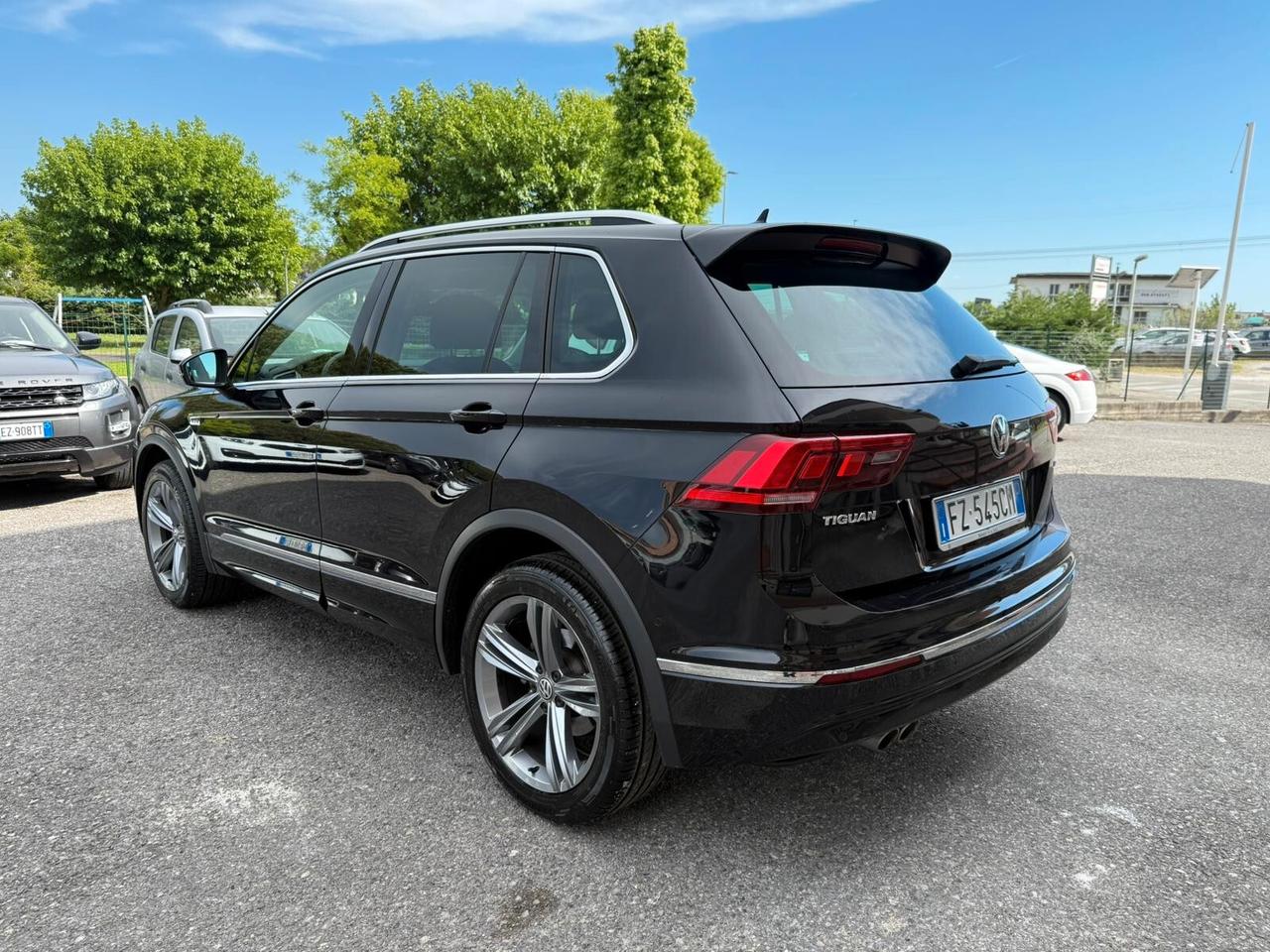 Volkswagen Tiguan 2.0 TDI SCR DSG 4MOTION Sport BMT