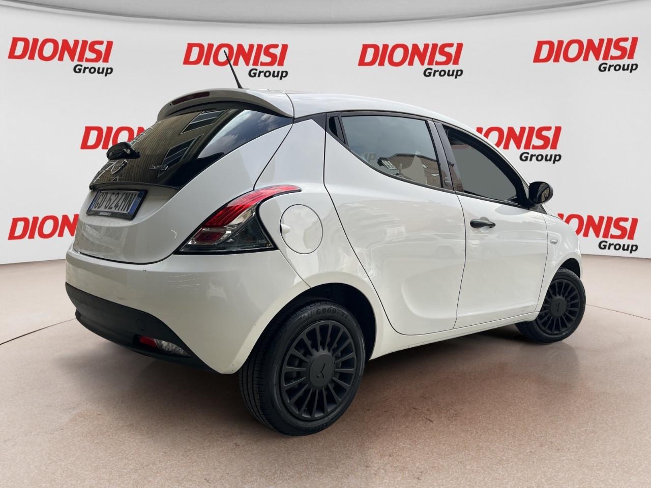 Lancia Ypsilon 5 Porte Ypsilon 1.0 firefly hybrid 70cv