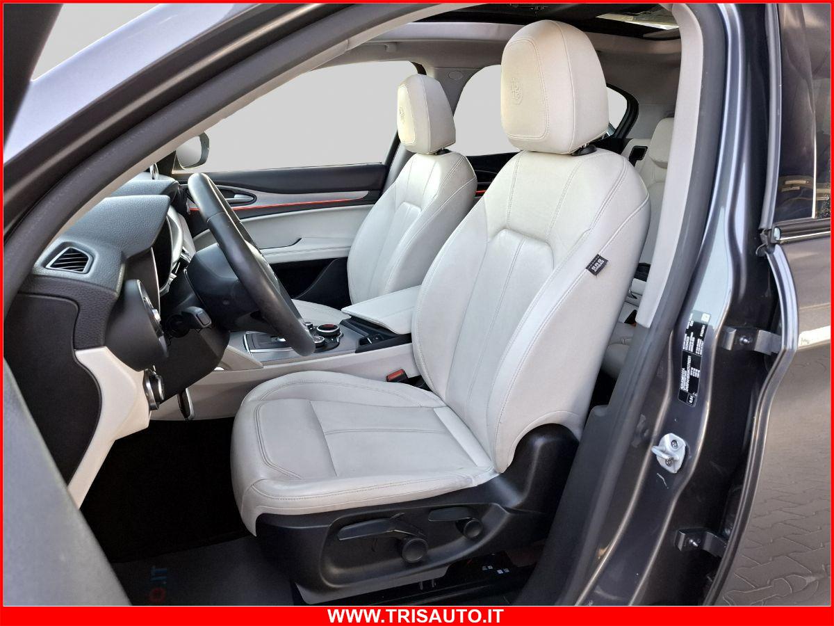 ALFA ROMEO Stelvio 2.2 TD At8 Q4 Executive (TETTO PANORAMICO APRIBILE)