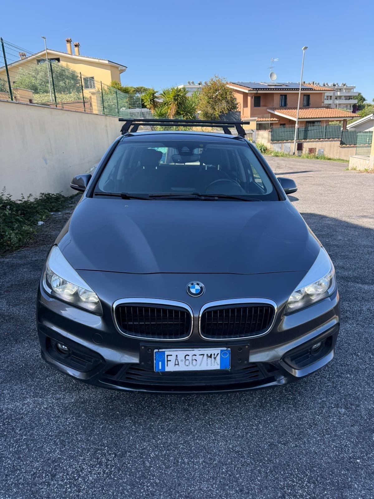 Bmw 118 120d 5p. Advantage