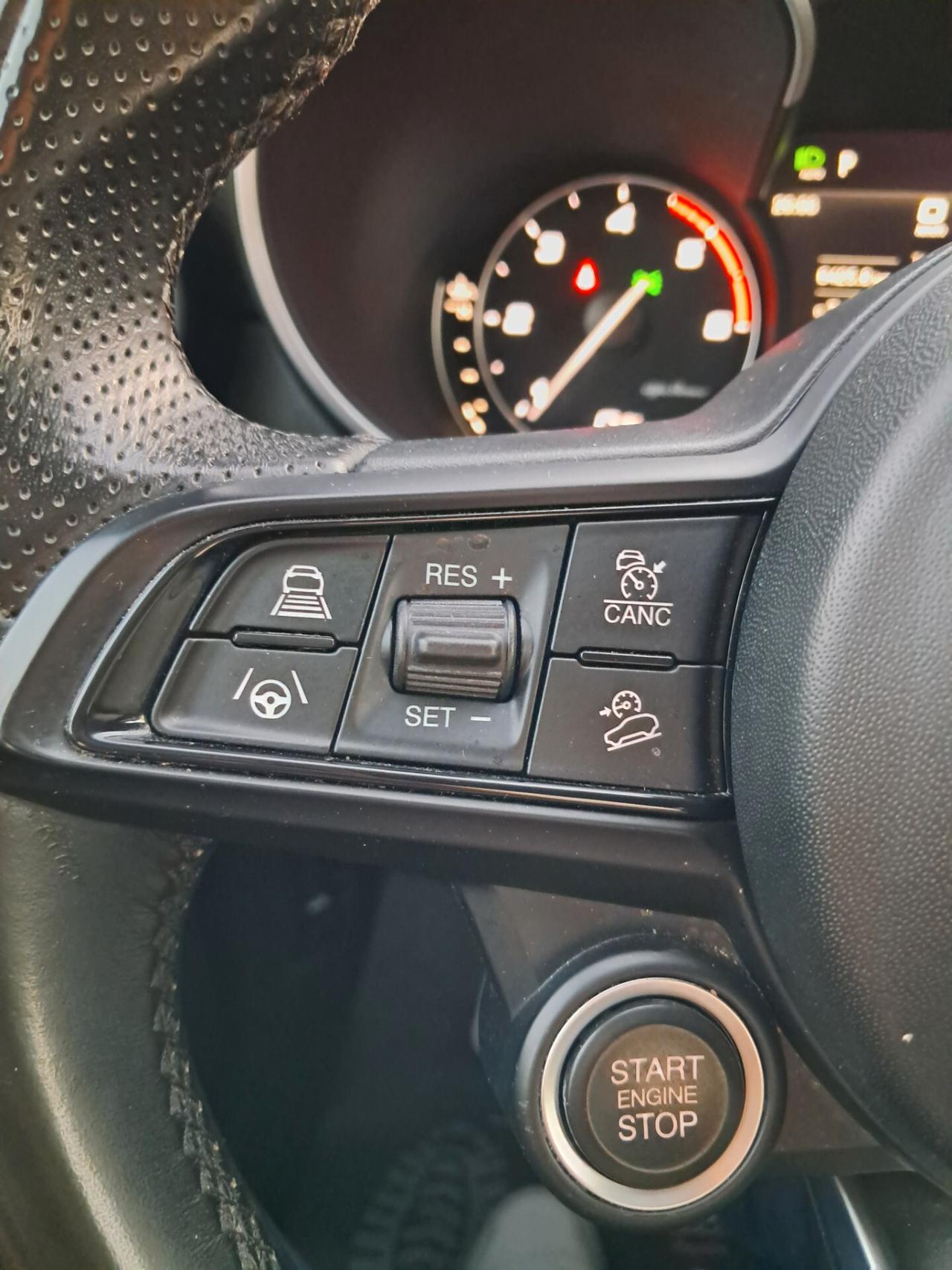 NEW Alfa R. Stelvio 190 CV AT8 Q4 SUPER *LED-PELLE-CERCHI''