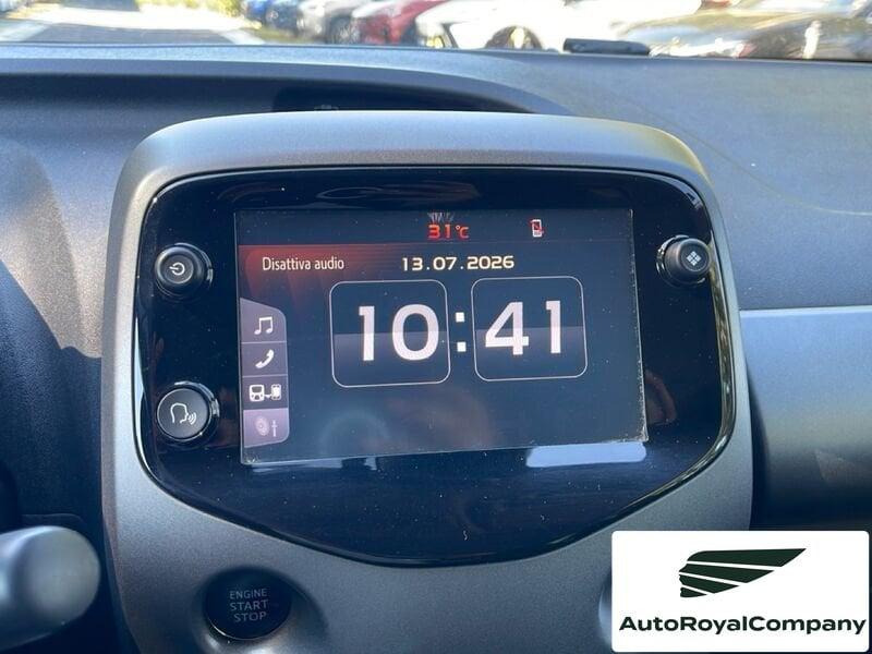 Toyota Aygo 1.0 VVT-i x-clusiv red style MMT