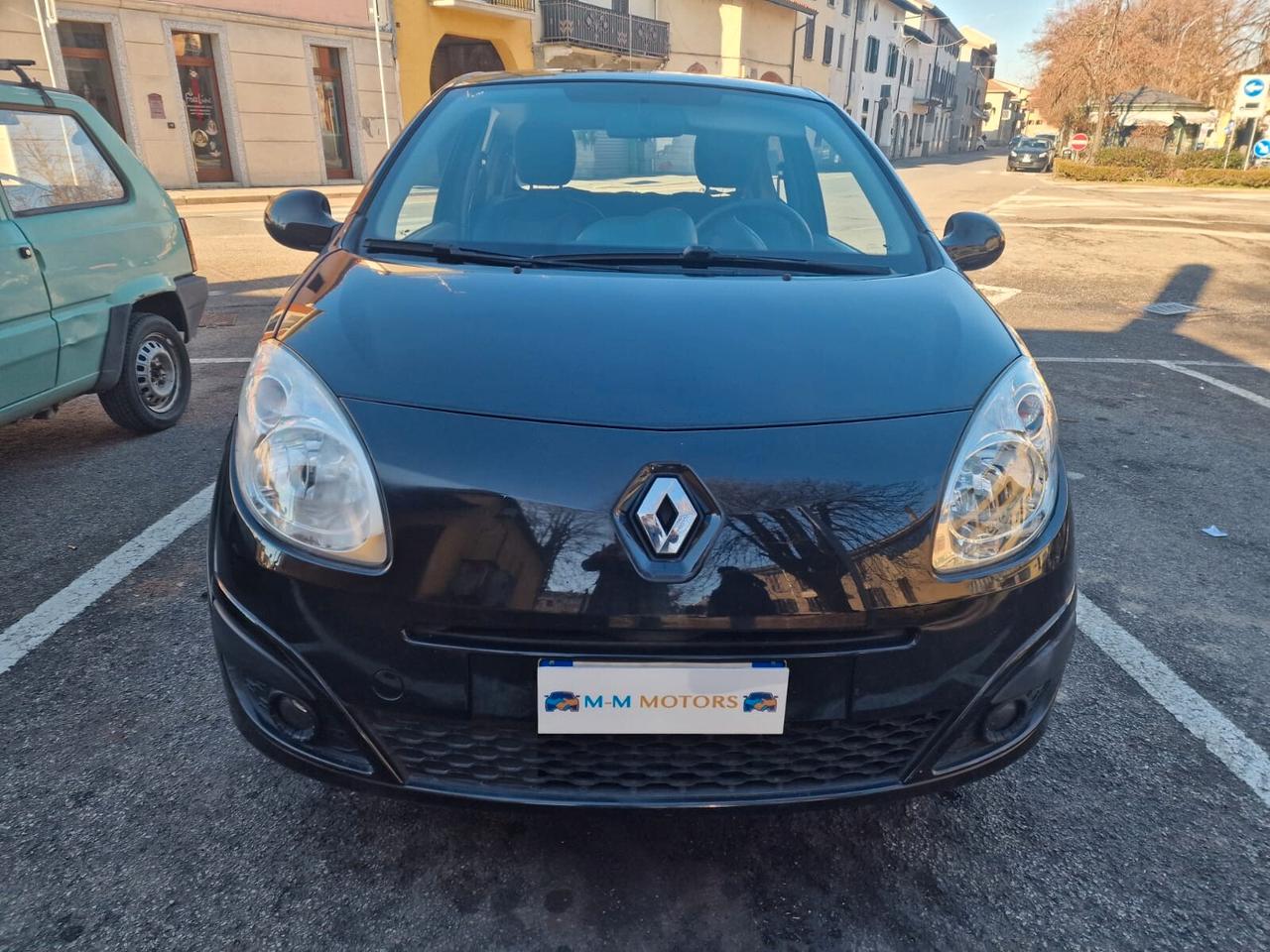 Renault Twingo 1.2 SOLO 62.000KM NEOPATENTATI