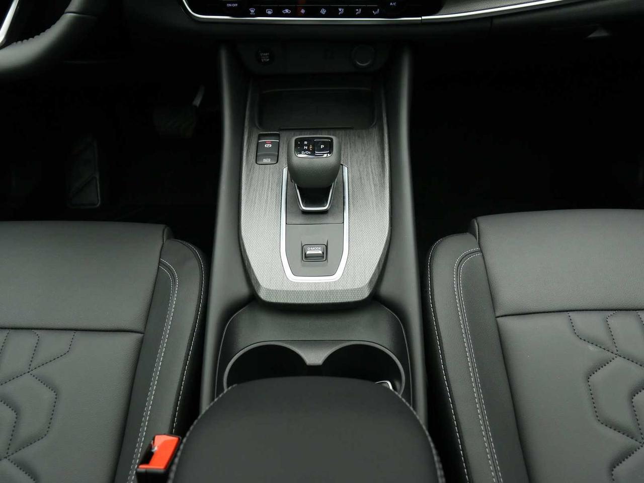 Nissan Qashqai 158 CV MHEV Xtronic Tekna #12193