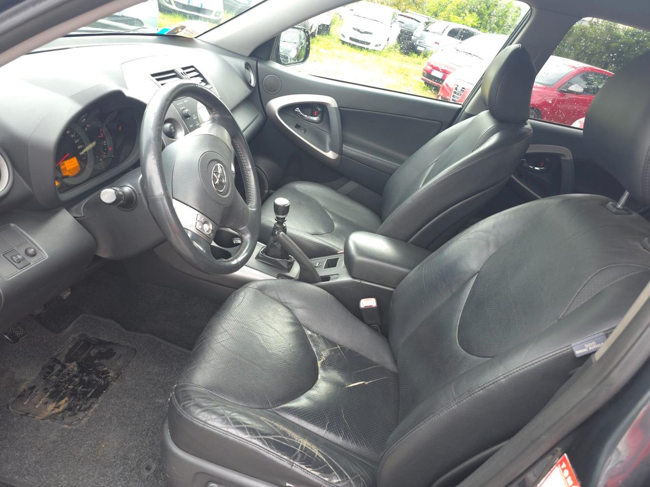 Toyota RAV 4 RAV4 2.2 D-4D 177 CV Luxury