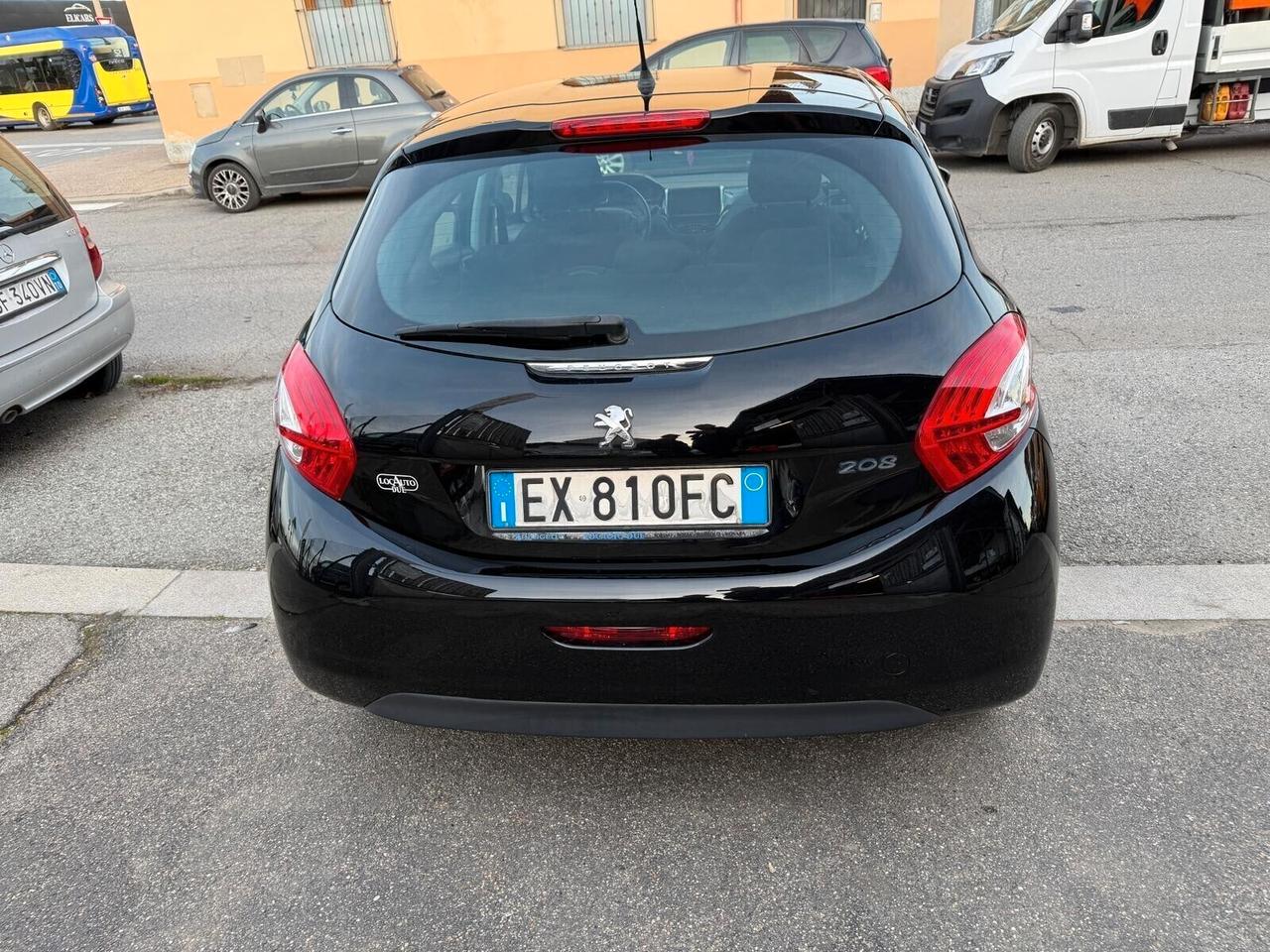 Peugeot 208 PureTech 82 5 porte Allure