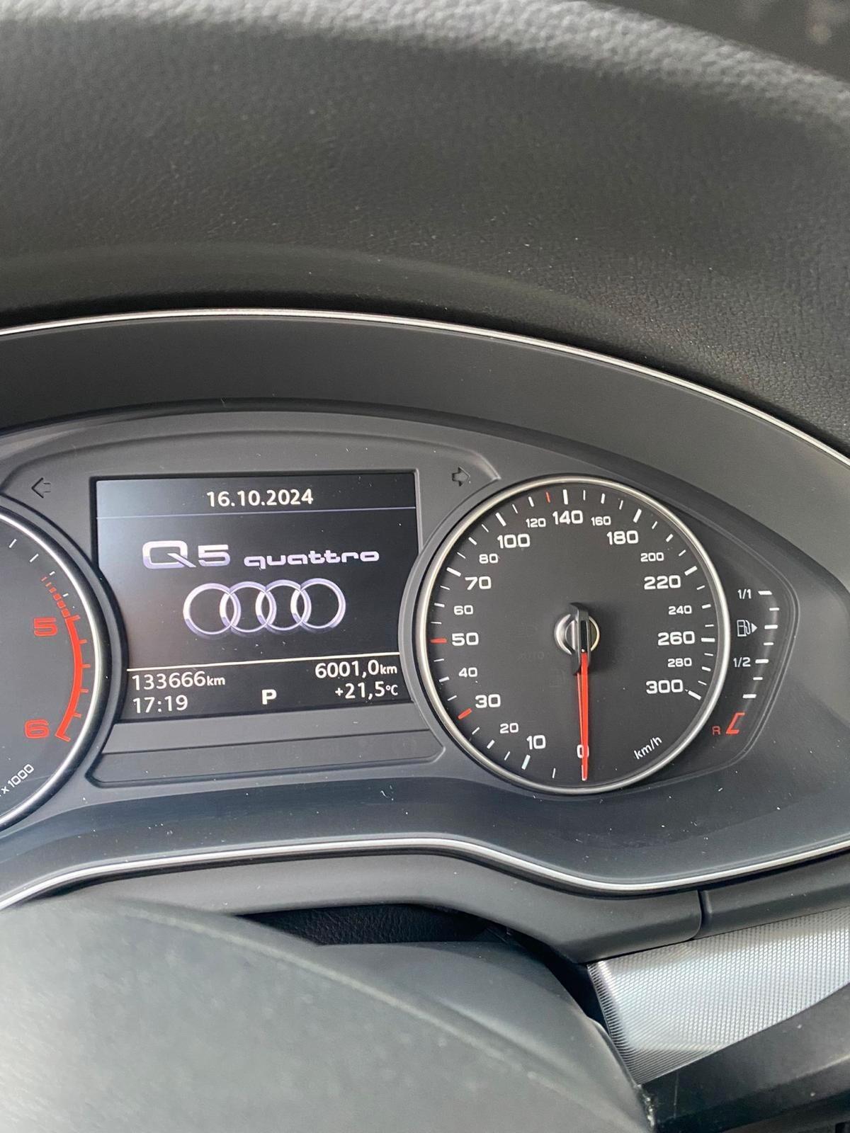 Audi Q5 2.0 TDI quattro S tronic Business Sport