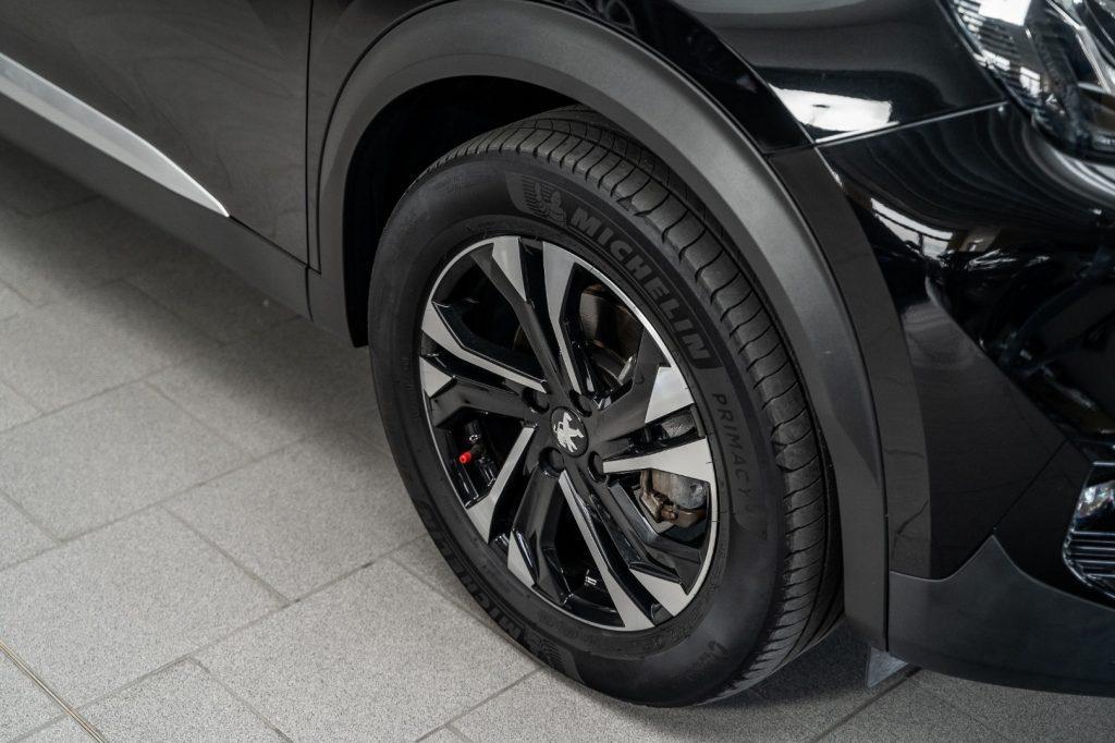 PEUGEOT 2008 motore elettrico 136 CV Allure Pack