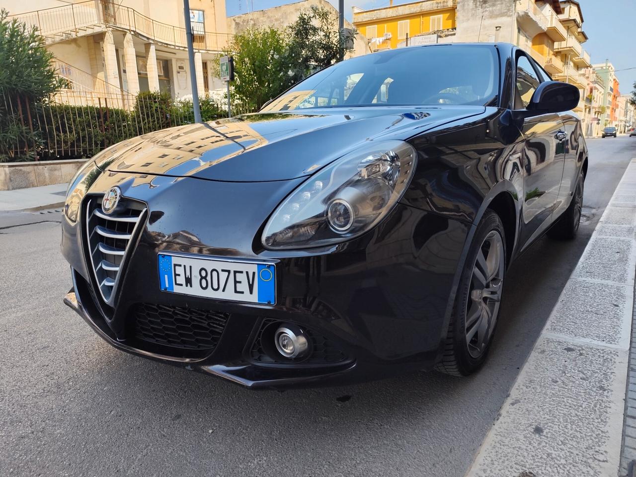Alfa Romeo Giulietta 1.6 JTDm-2 105CV Distinctive