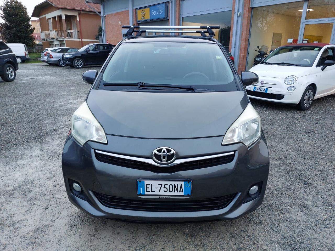 Toyota Verso-S 1.3 MT Lounge TENUTA BENISSIMO