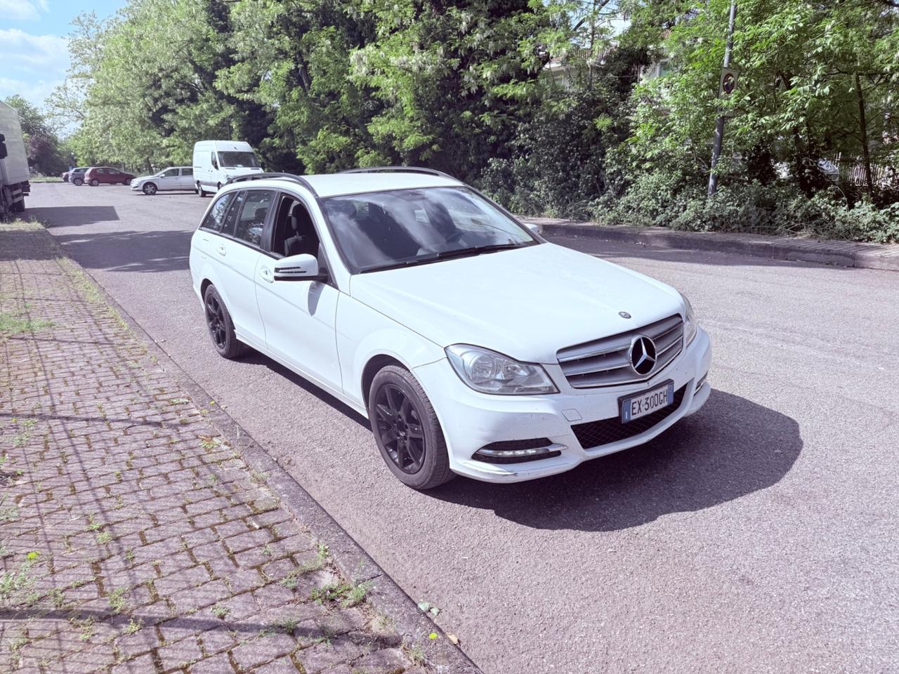 Mercedes-benz C 220 CDI - 150 MILA KM REALIIIIIIIII