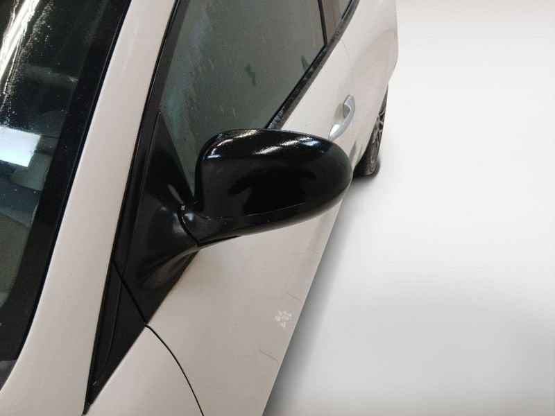 Lancia Ypsilon 1.0 firefly hybrid Platino s&s 70cv
