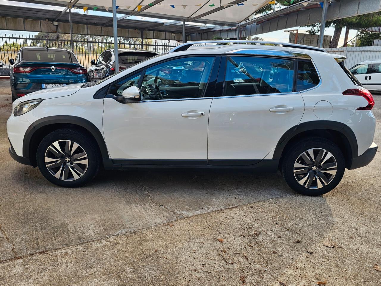 Peugeot 2008 1.6 BlueHDi 100 Allure