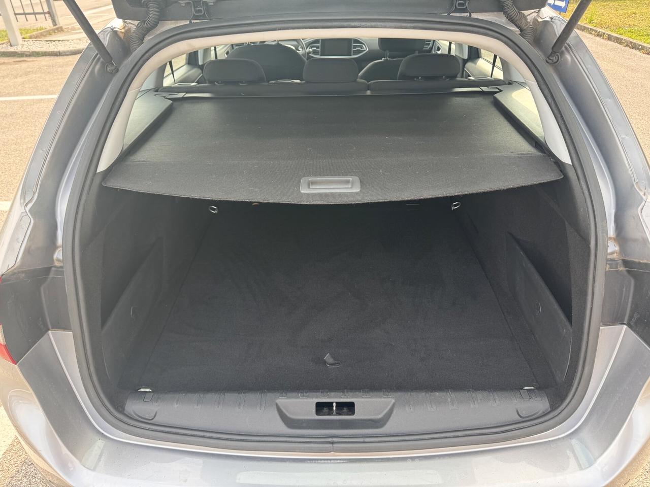 Peugeot 308 SW Active 1.6 HDi Diesel 92CV Manuale