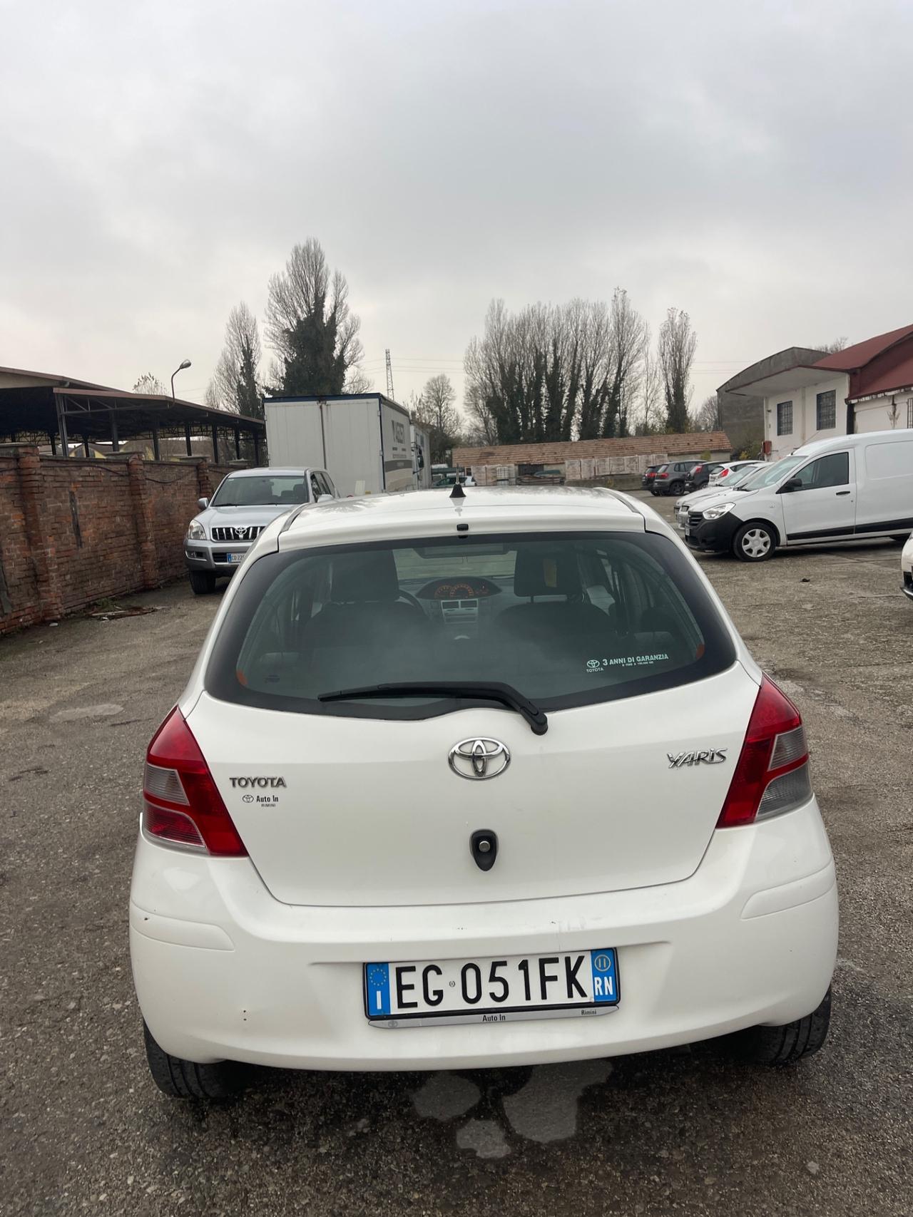 Toyota Yaris 1.4 D-4D DPF 5 porte Now