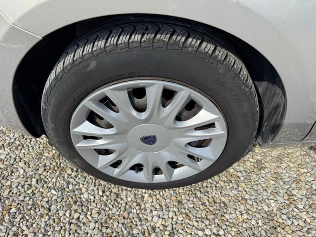 LANCIA Ypsilon 1.2 69 CV 5 porte S&S Silver