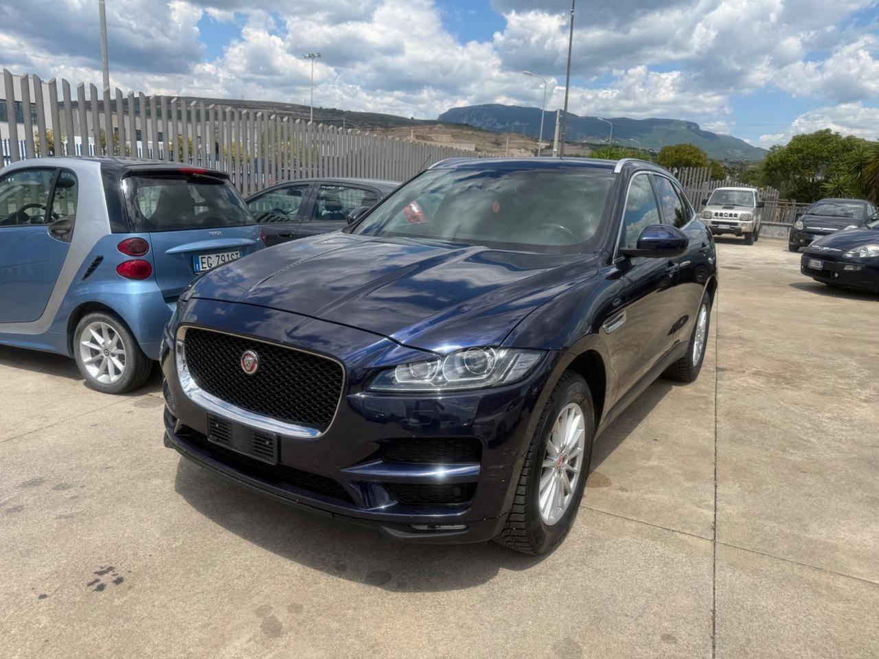 Jaguar F-Pace 2.0 D 180 CV AWD Portfolio