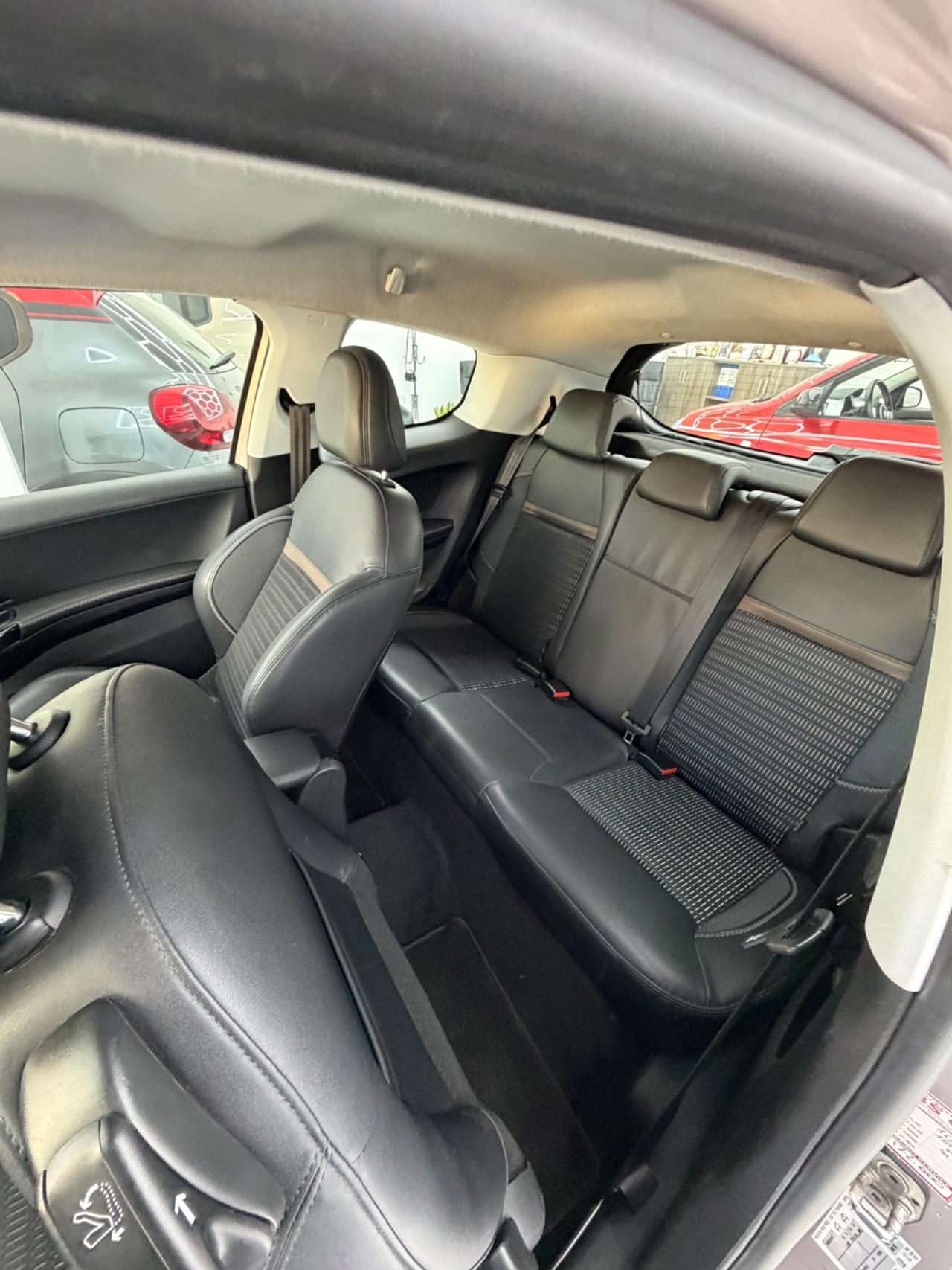 Peugeot 208 1.2 VTi 82 CV 3 porte Allure