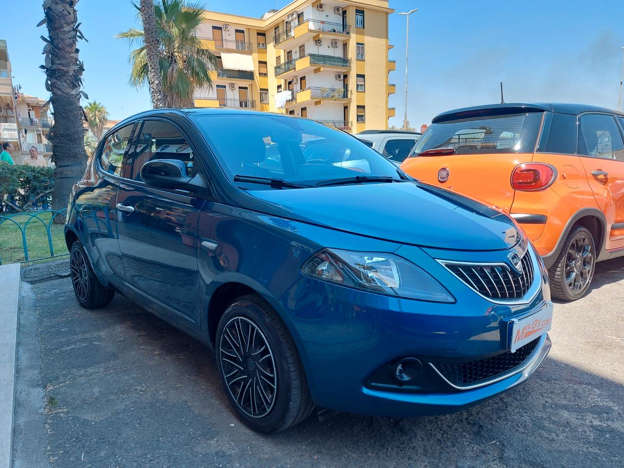 Lancia Ypsilon 1.0 FireFly Hybrid Ecochic Gold