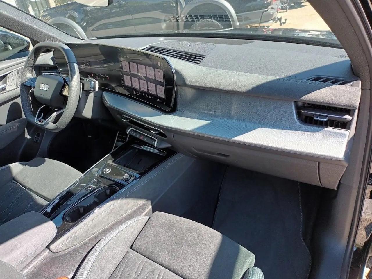 Audi Q3 SPB 35 TDI S-tronic 150cv S-line Black Line KM0