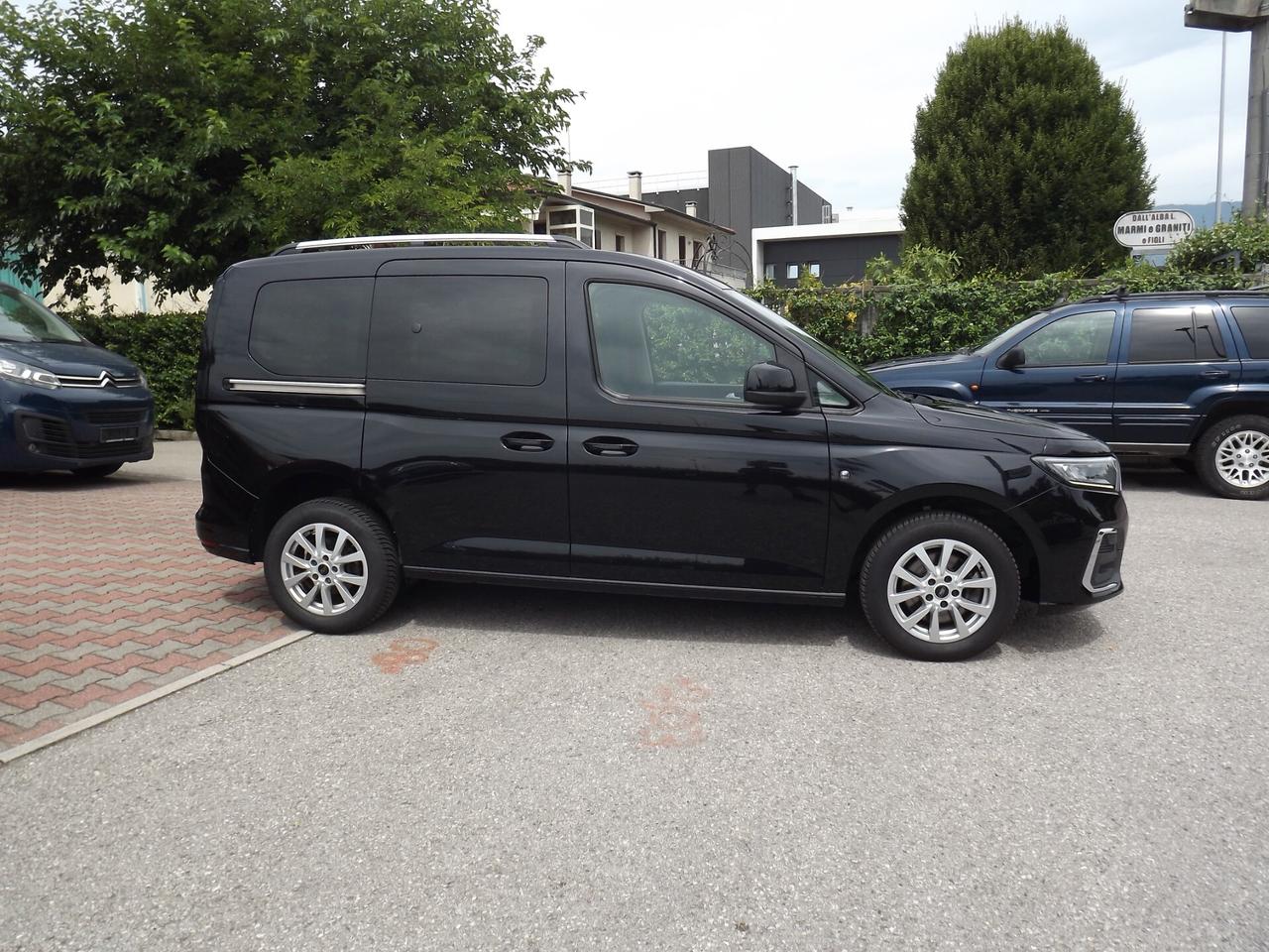 Ford Tourneo Connect 2.0 EcoBlue 122 CV Titanium