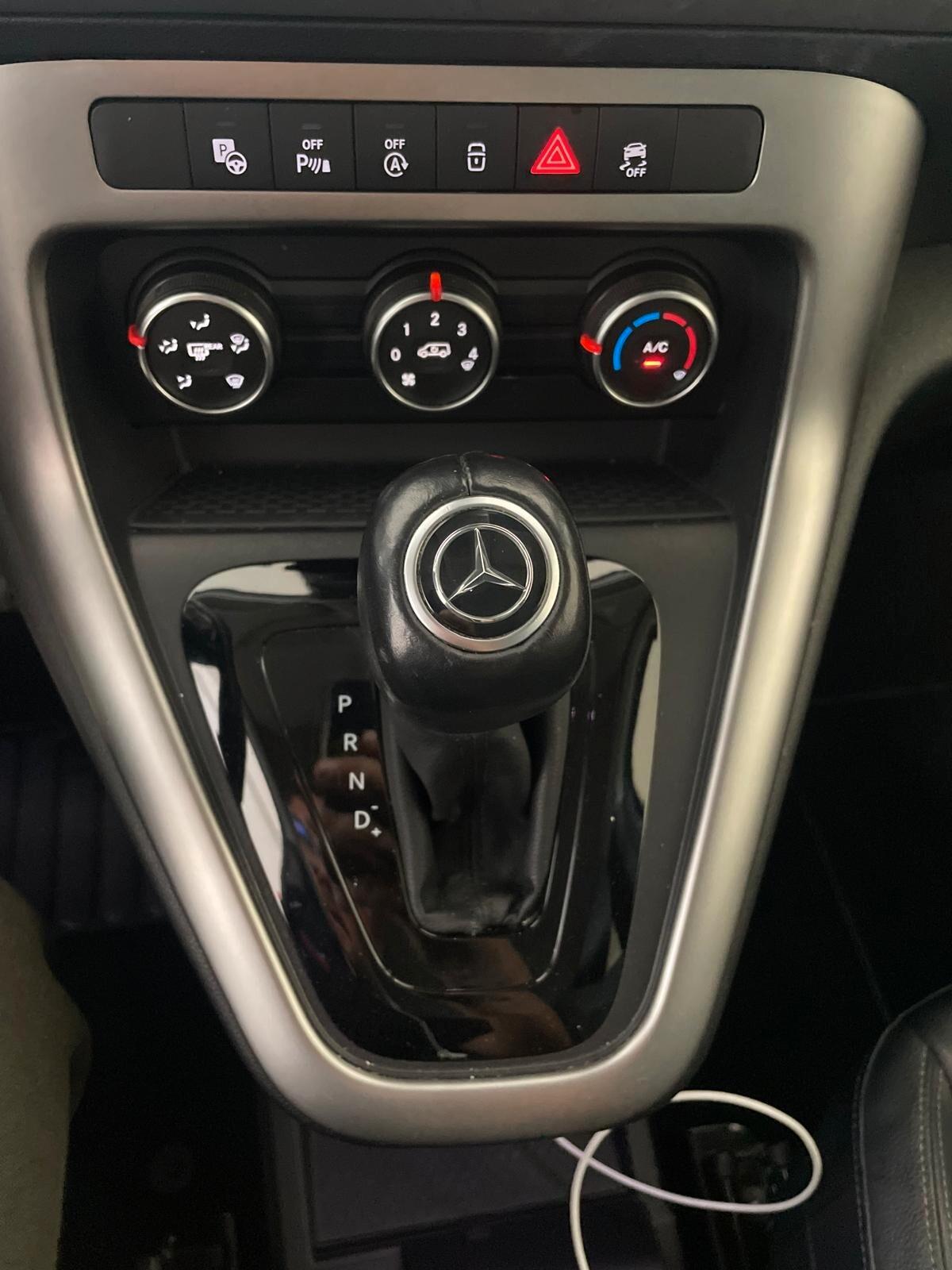 MERCEDES-BENZ CLASSE T 180 d PREMIUM AUTOMATICA – FULL OPTIONAL