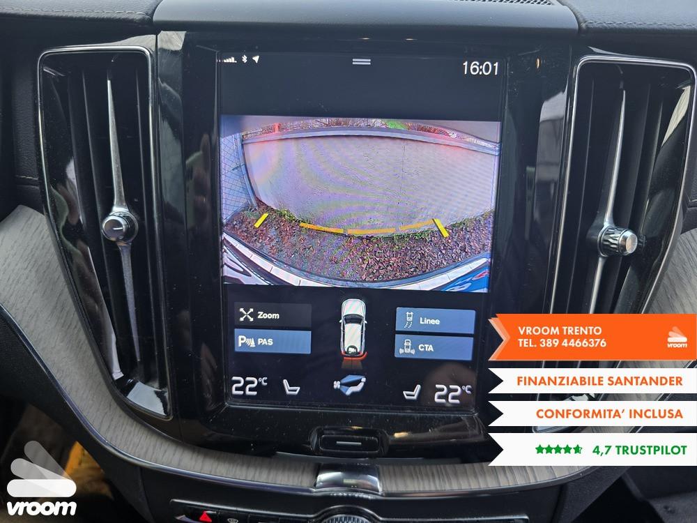 VOLVO XC60 (2017-->) XC60 B4 (d) AWD Geartronic...