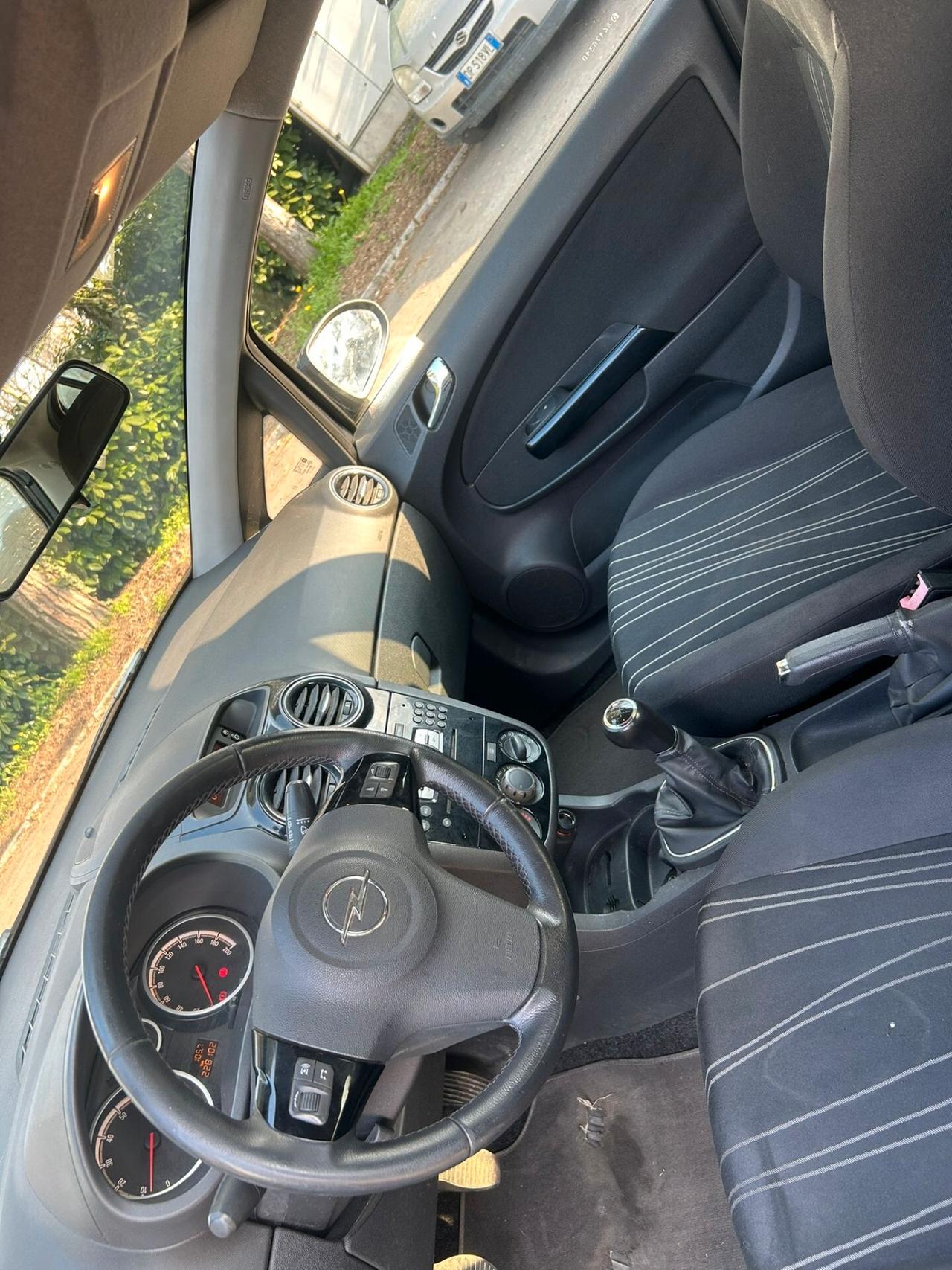 Opel Corsa 1.2 cc benzina GPL full optional anno 2011