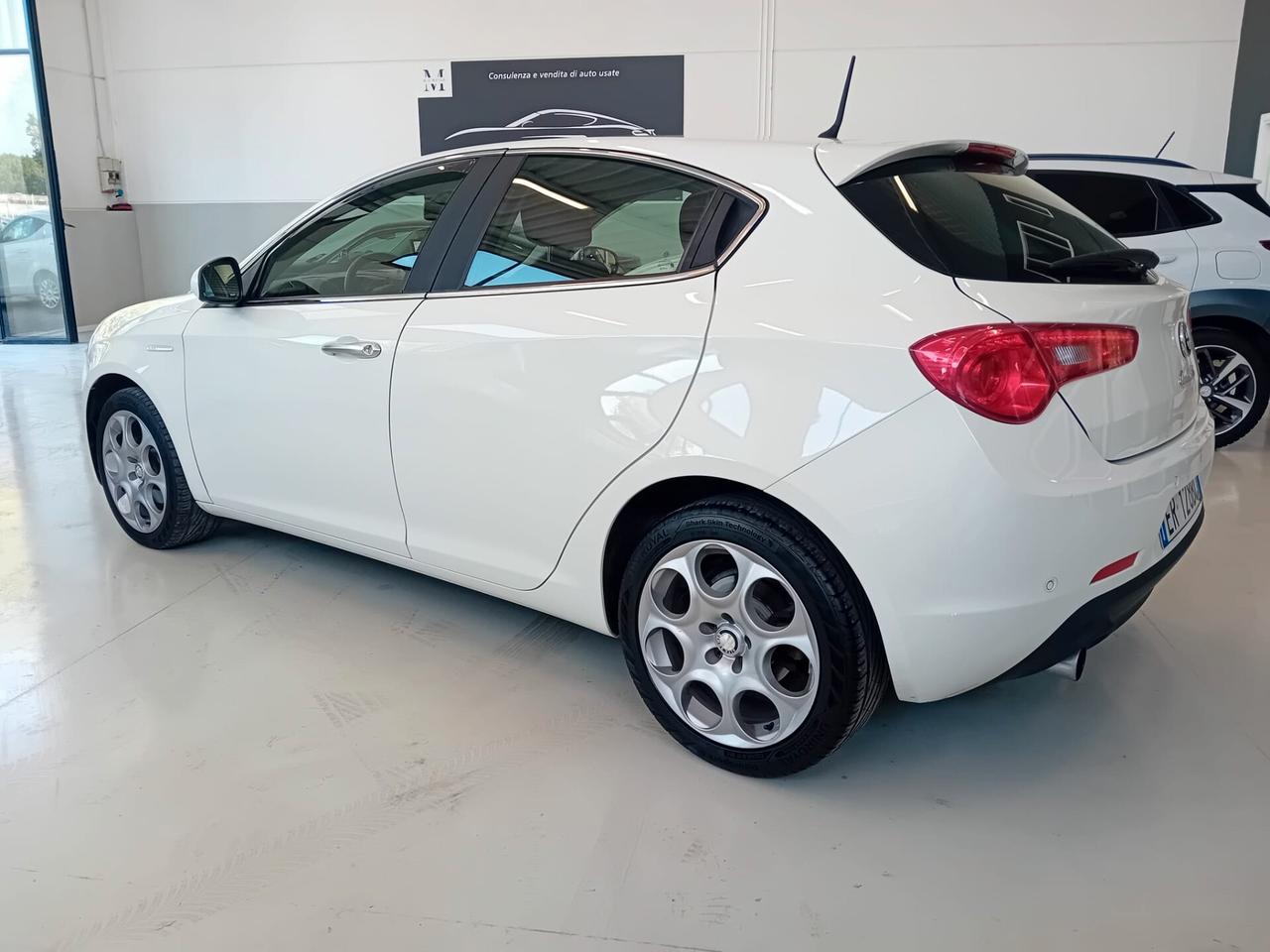 Alfa Romeo Giulietta 1.6 JTDm-2 105 CV Distinctive