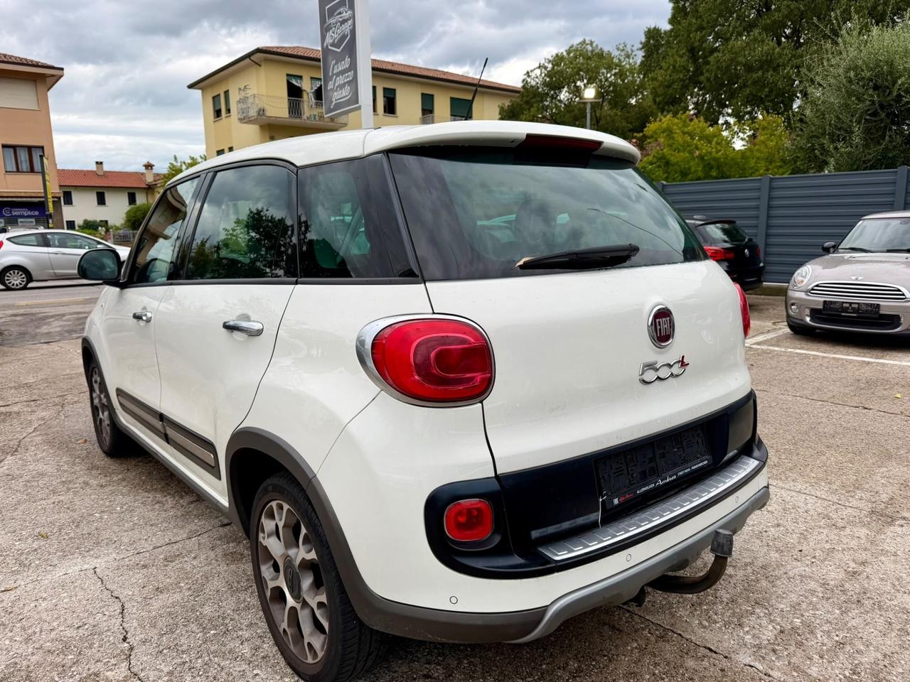 Fiat 500L 1.4 95 CV Lounge Neopatentati + gancio traino