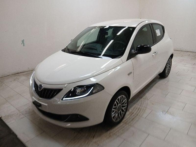 Lancia Ypsilon 1.0 firefly hybrid Gold s&s 70cv 5p.ti