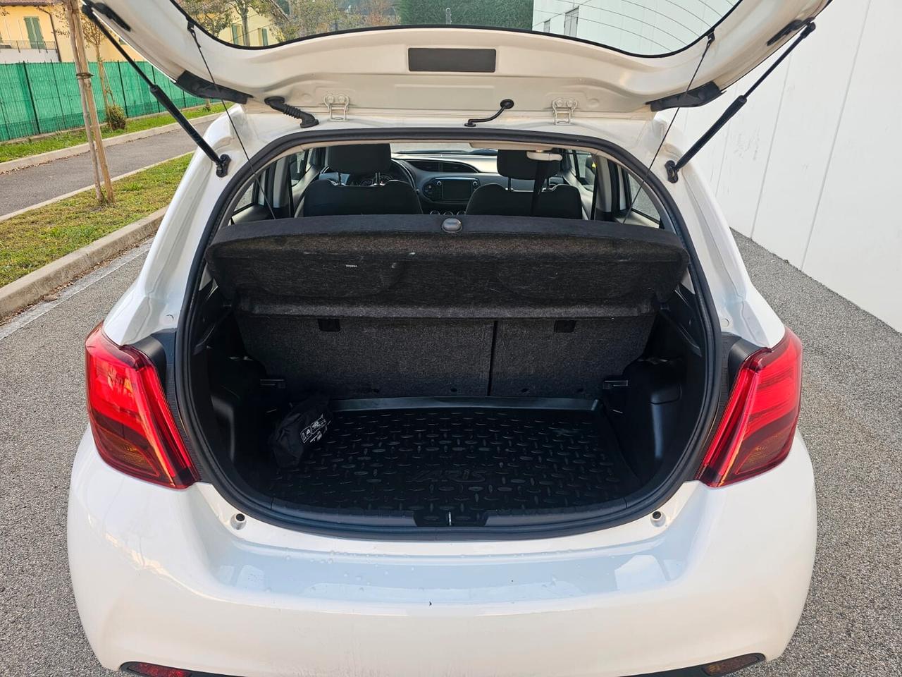Toyota Yaris 1.0 benzina